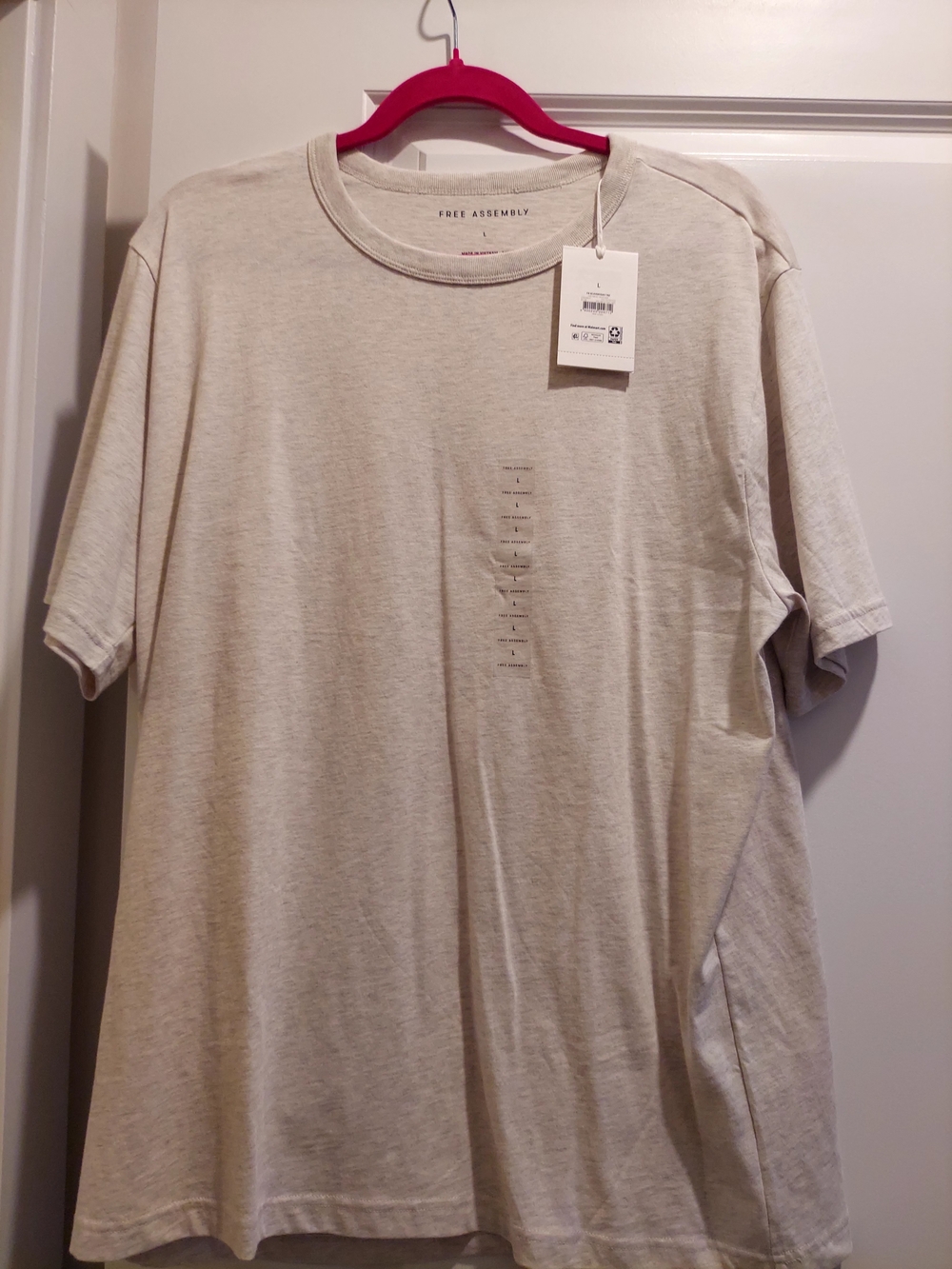Free Assembly Men's Short-Sleeve Crewneck Tee in Light Heather Cream